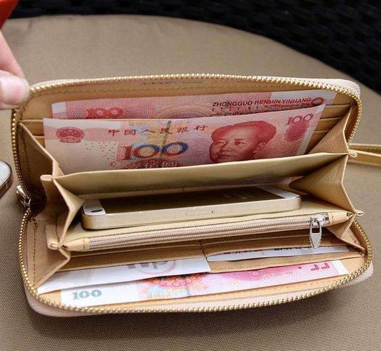 15万现金有多厚？中国钱包市值多少钱一个月-图3