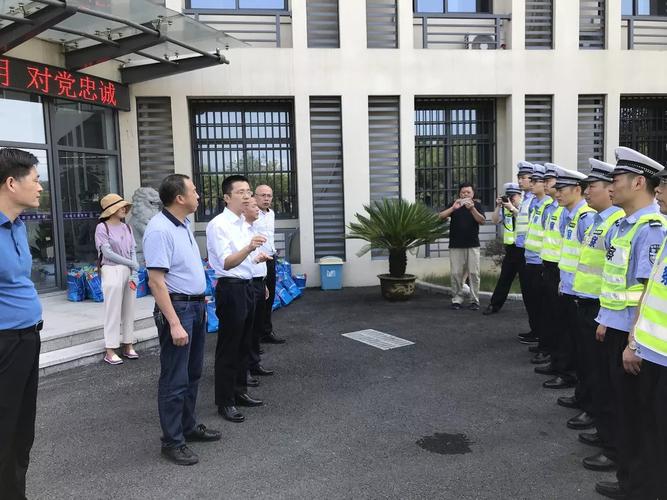 建德交警大队上班时间？建德拓展项目-图3