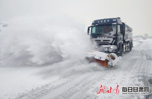 2020冬天工地会停工么？项目部降雪-图1